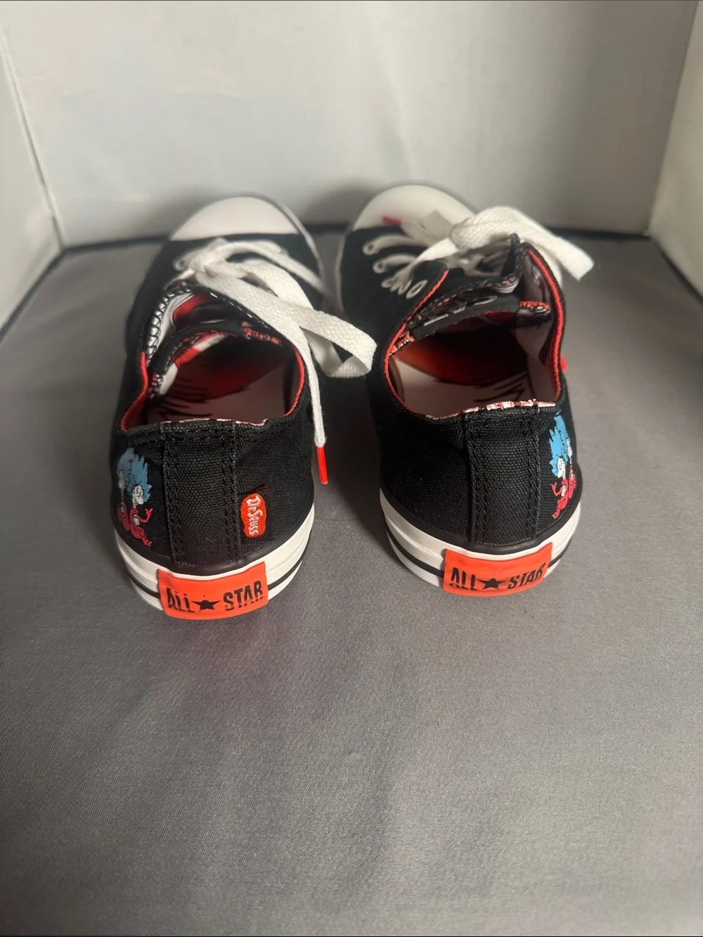 Converse Kids size 5 Black‎ Canvas Low-Top Sneakers with Dr. Seuss Accent